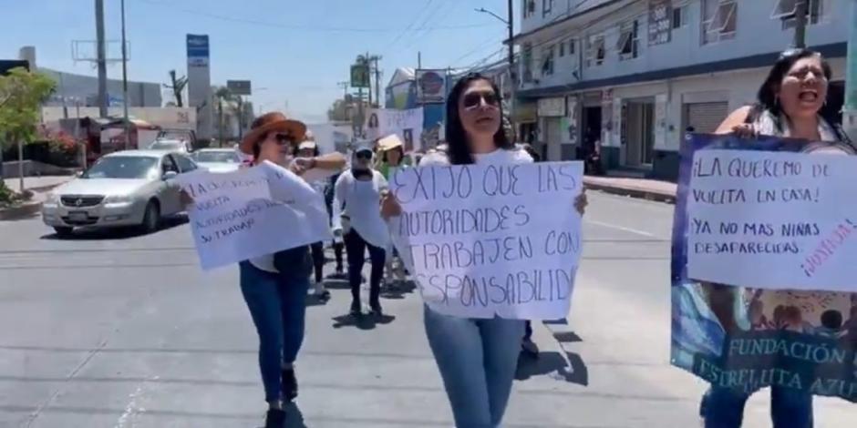 Marchan por joven desaparecida en Cuernavaca, Morelos.