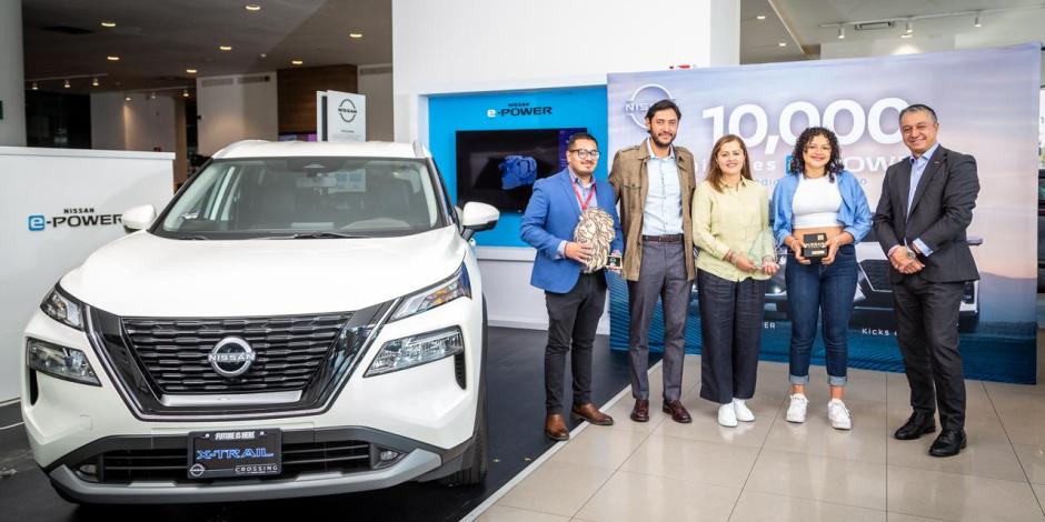 Nissan e-POWER celebra la venta de su unidad número 10,000 en México.