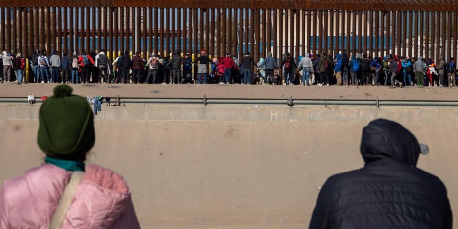Acampan migrantes en Ciudad Juárez e intentan cruzar a EU