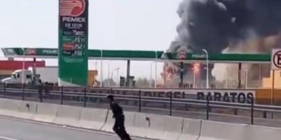 VIDEO: pipa de gas explota cerca de gasolinera en Zumpango, Edomex.