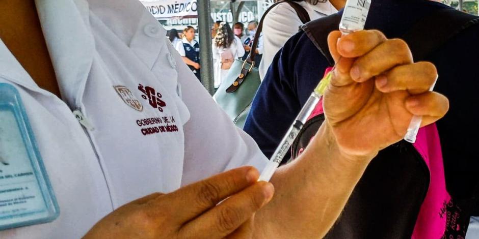 Autoridades de Salud en la CDMX realizaron una campaña intensiva de vacunación, el 28 de febrero.
