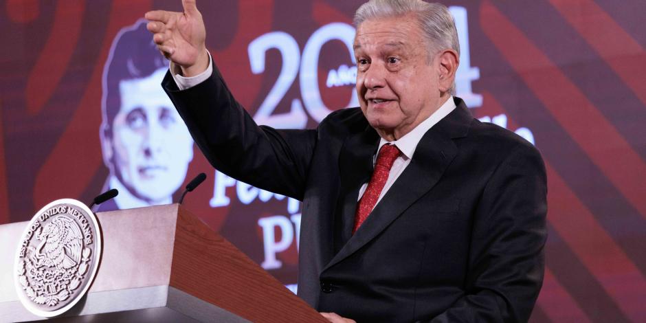 Andrés Manuel López Obrador, presidente de México, ofrece su conferencia de prensa este miércoles 24 de abril del 2024, desde Palacio Nacional, en CDMX
