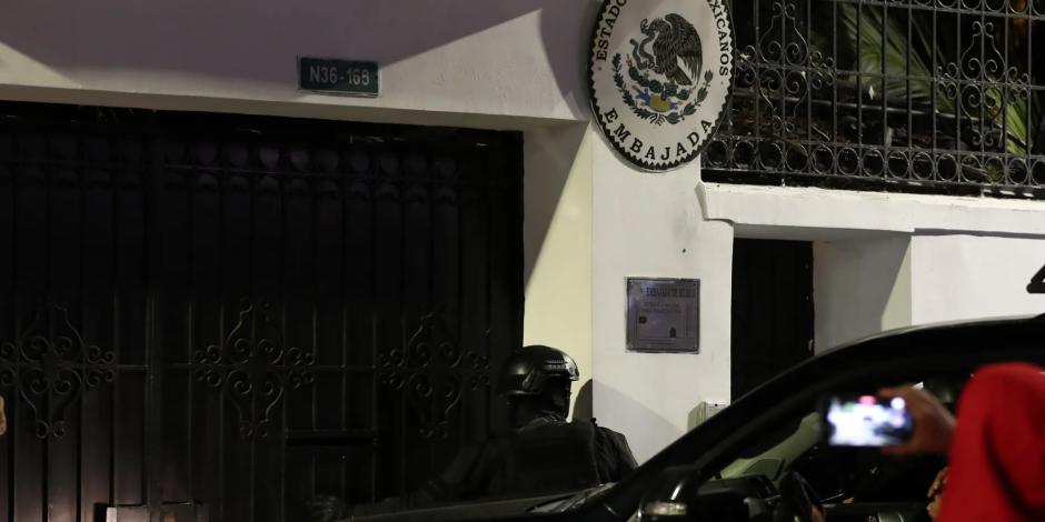 Así fue como la policía irrumpió en la Embajada de México en Ecuador.