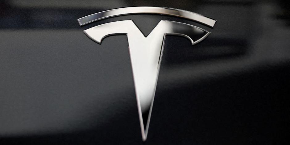 Llaman a revisión a 4 mil autos Tesla ante un posible riesgo por esta falla.
