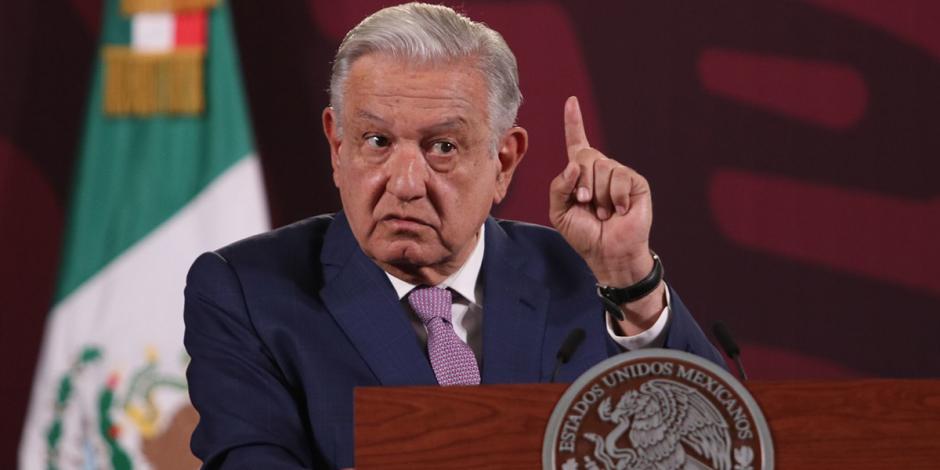 Andrés Manuel López Obrador, presidente de México, ofrece su conferencia de prensa este martes 16 de abril del 2024, desde Palacio Nacional, en CDMX