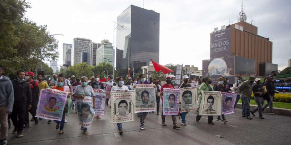 Padres de los 43 de Ayotzinapa llaman a sumarse a boicot de campañas electorales