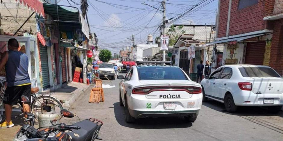 Hombres en motocicleta asesinan a 4 personas en Tláhuac, CDMX.
