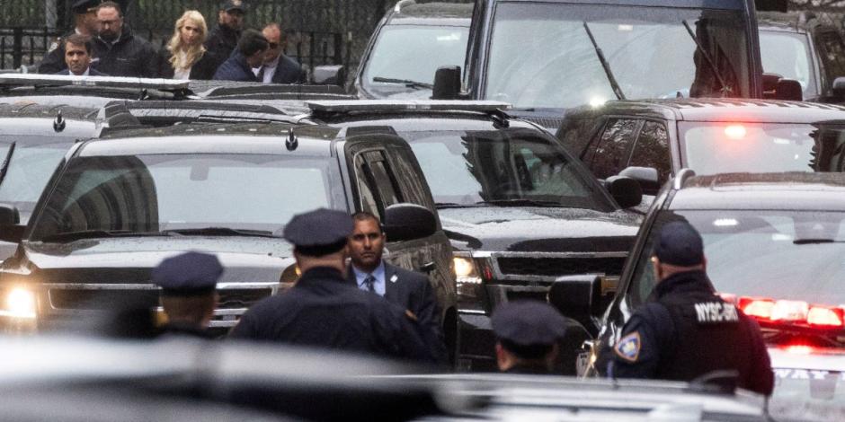 Policía de Nueva York al exterior de Tribunal donde se celebra juicio a Trump.