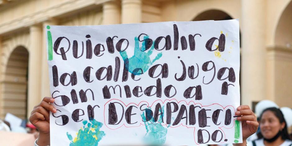 Colonos y niños marcharon el pasado 24 de abril, por las calles de la Chiapas.