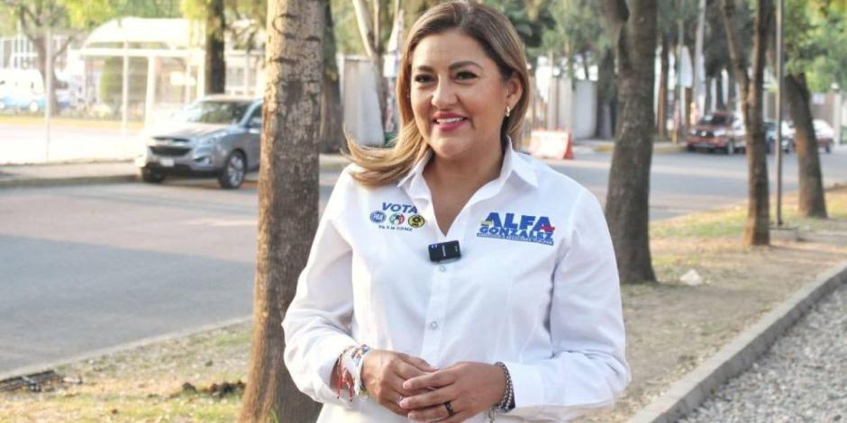 Alfa González presenta denuncias ante la Fiscalía de CDMX por delitos electorales.