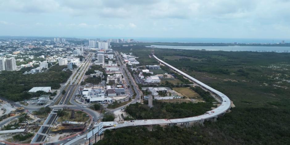 El puente reducirá el tiempo entre el aeropuerto de Cancún y la zona hotelera.
