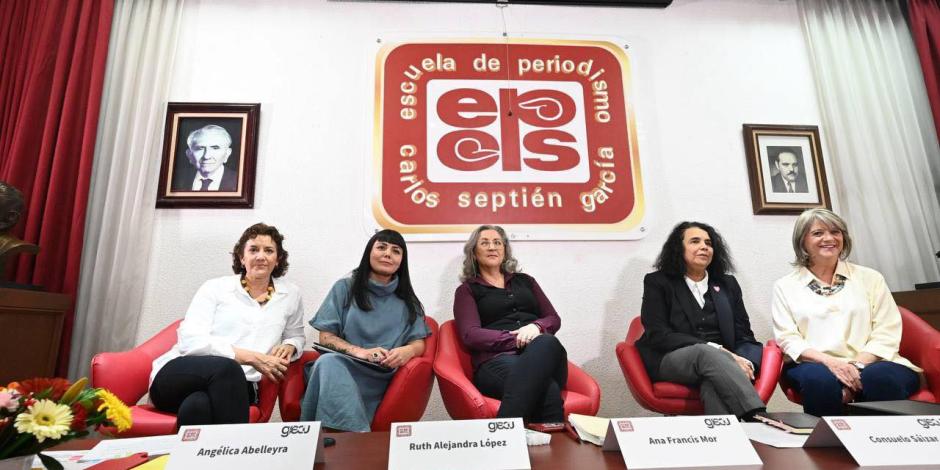De izq. a der.  Ángélica Abelleyra, Ruth Alejandra López, Consuelo Sáizar y Adriana Malvido.