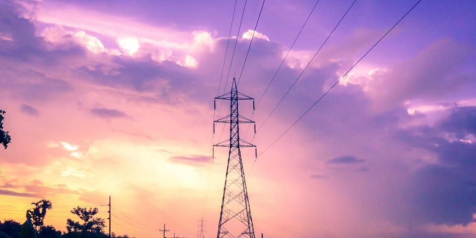 Foto ilustrativa de una torre electrica