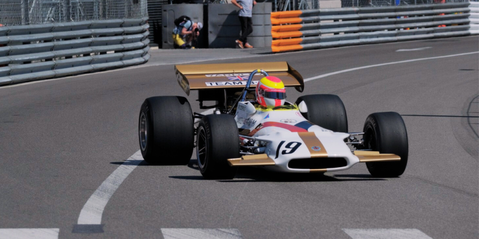 Adrián Fernández se retira del Gran Premio Histórico de Mónaco por problemas mecánicos