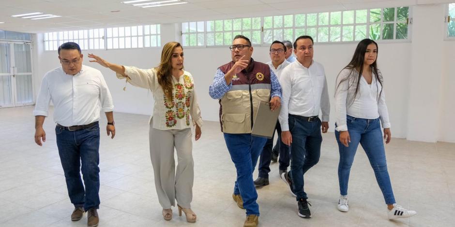 Mara Lezama supervisa refugios temporales para tenerlos listos antes del 1 de junio próximo.