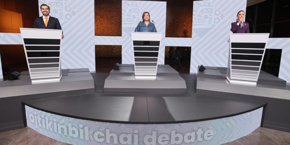 Tercer Debate Presidencial arranca con problemas en el audio.