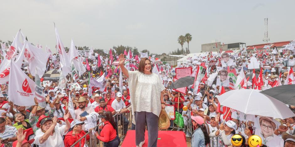 La candidata presidencial de oposición en La Paz, Estado de México, ayer.