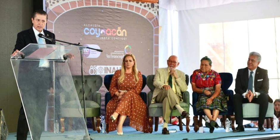 Giovani Gutiérrez en la Feria Internacional del Libro de Coyoacán