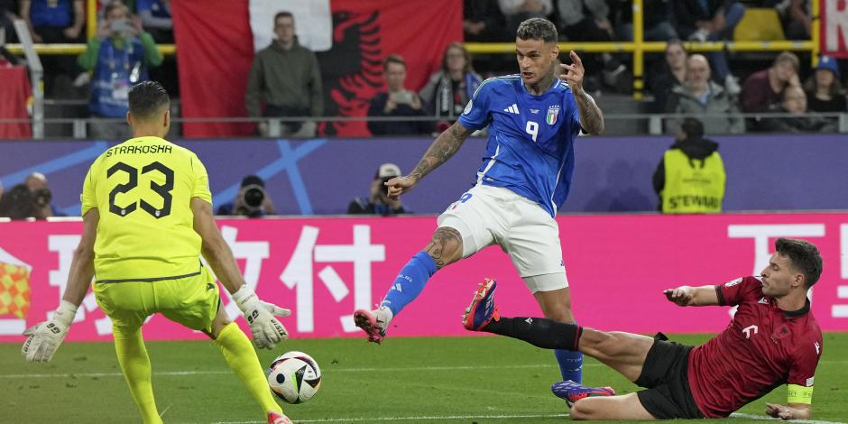 Una acción del Italia vs Albania, fase de grupos de la Eurocopa 2024