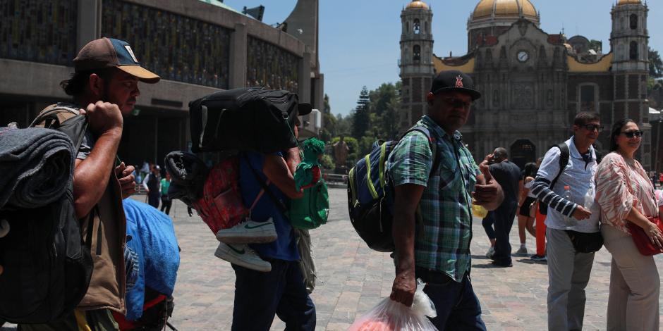 Migrantes llegan a la Basílica de Guadalupe el pasado 31 de mayo.