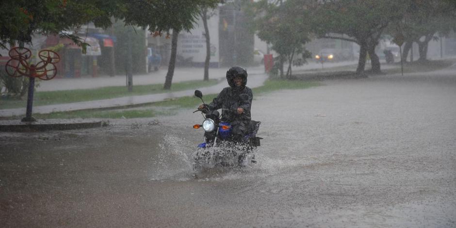Ciclón Tropical Uno provocará lluvias torrenciales en Campeche y Chiapas.