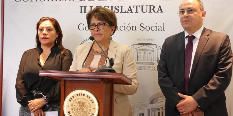 Martha Avila pide remover a consejera electoral del IECM