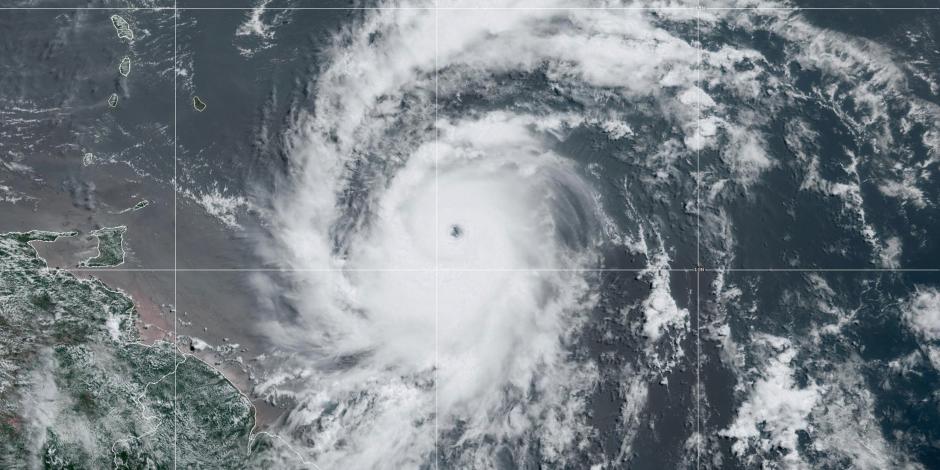 Imagen satelital del huracán Beryl en la zona de las Antillas, ayer.