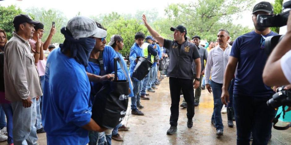Samuel García evalúa daños y lleva ayuda al sur de Nuevo León tras paso de ‘Alberto’.