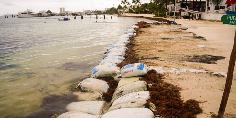 Quintana Roo activa Consejo Estatal de Protección Civil ante huracán Beryl; dan seguimiento y contemplan posibles afectaciones.
