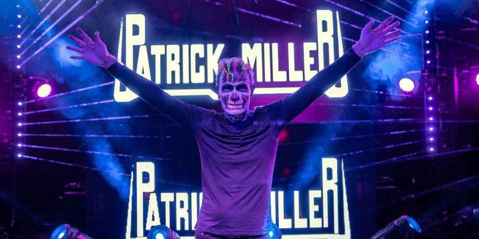 Patrick Miller celebra 40 años de carrera con monumental show en el Pepsi Center