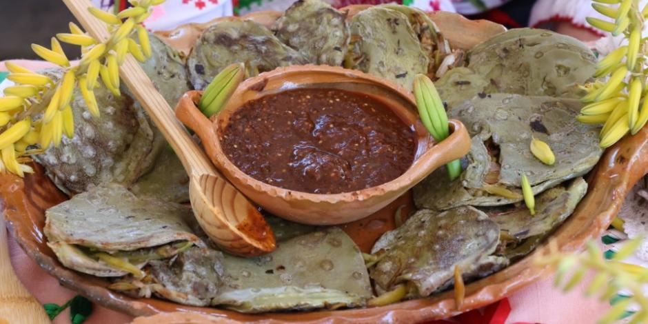 Saborea la cecina, barbacoa y platillos tradicionales de Hidalgo en Los Pinos.