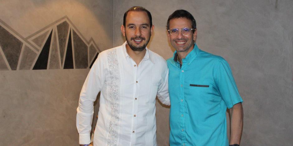 Marko Cortés (izq.), junto a Henrique Capriles, expresidente de la Cámara de Diputados de Venezuela, el viernes.