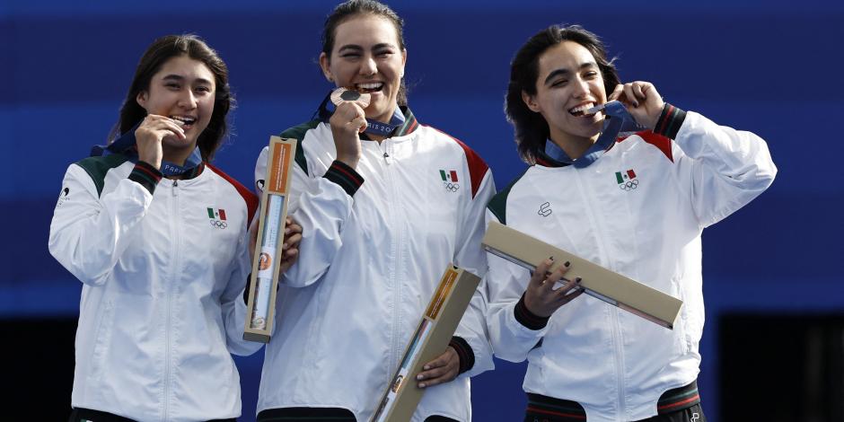 Equipo de tiro con arco femenil hace historia;  hazaña de Alejandra Valencia, Ángela Ruiz y Ana Vázquez.