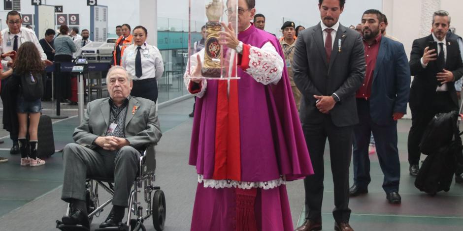 Llega al Aeropuerto Internacional de la Ciudad de México (AICM) las reliquias de San Judas Tadeo como un préstamo por 90 días del Vaticano