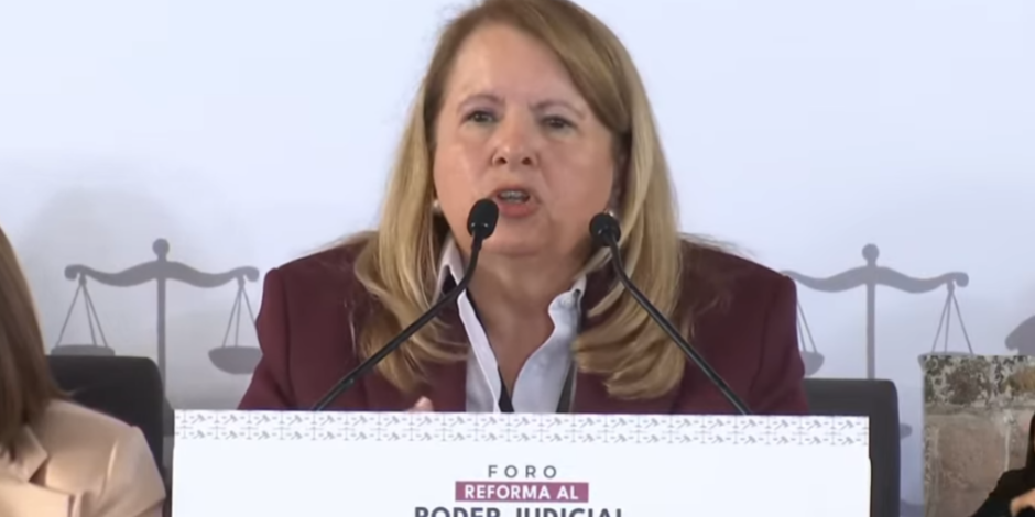 La ministra Loretta Ortiz en su participación durante el foro “Reforma al Poder Judicial y sus efectos en beneficio de la Ciudad de México”.