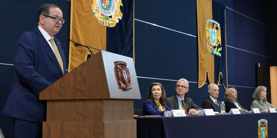 El rector de la UNAM, Leonardo Lomelí Vanegas, ayer en la inauguración de los Foros Reforma Constitucional.