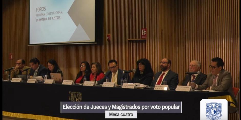 En la UNAM se llevan a cabo foros sobre la Reforma Constitucional en Materia de Justicia.