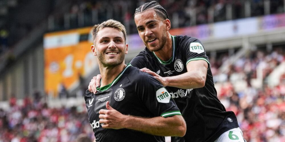 Santiago Giménez suma doblete y asistencia con el Feyenoord para llevarse la Supercopa de Países Bajos