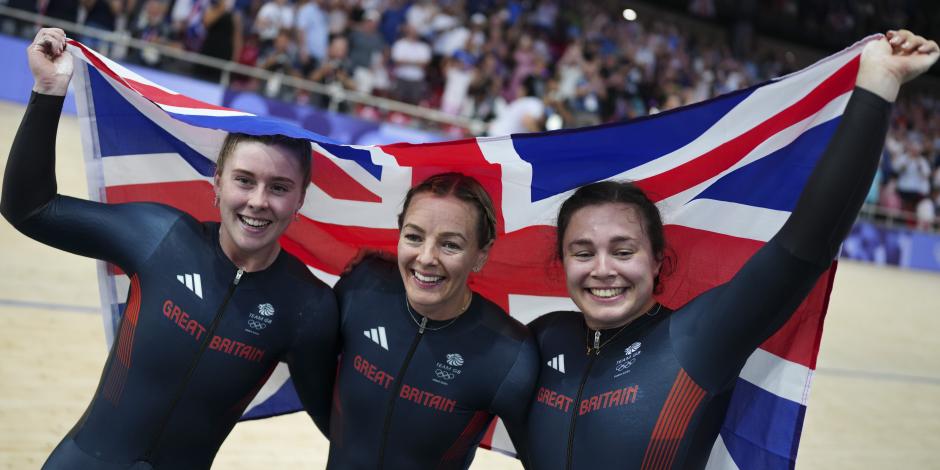 Las competidoras británicas en el velódromo Saint-Quentin.