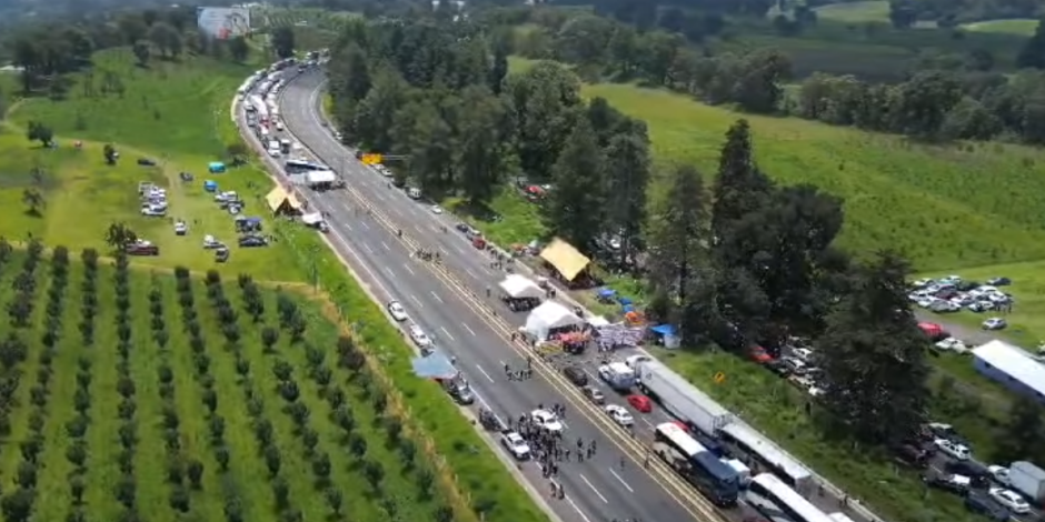 Bloqueo en autopista México-Puebla suma más de 24 horas.