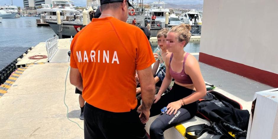 Marina rescata a cuatro turistas en alta mar en BCS.