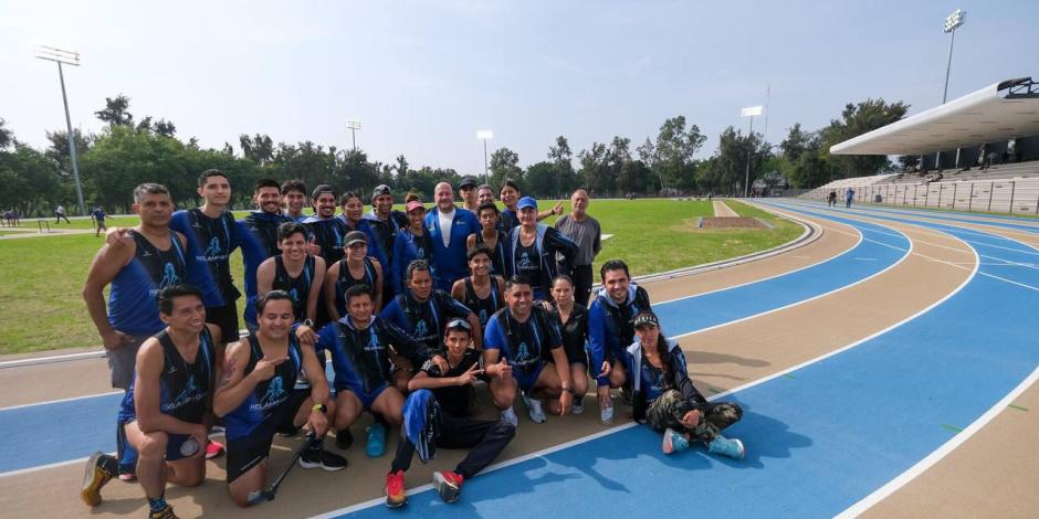 Nuevas áreas deportivas y recreativas transforman el parque Luis Quintanar.