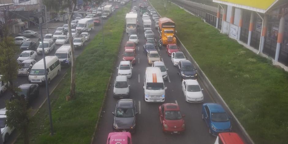 Manifestantes bloquean Av.Central en Ecatepec