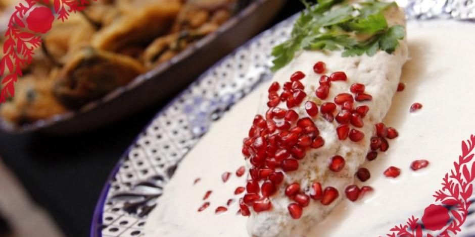 El chile en nogada es un platillo tradicional de la cocina mexicana.