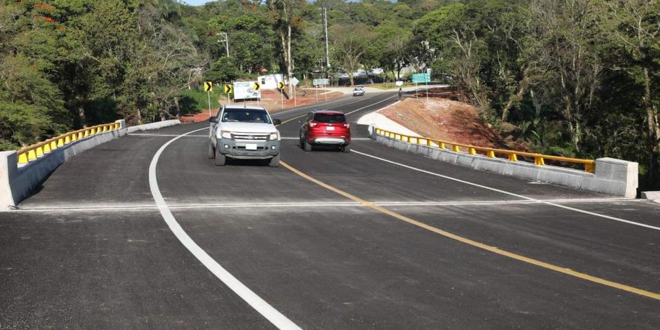 Nuevos puentes y entronques forman parte de la infraestructura del libramiento.