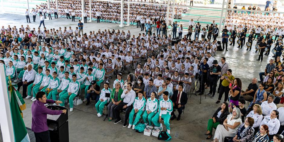 Inicio de clases en Nuevo León.