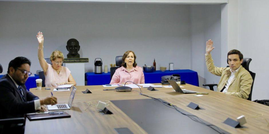 Ana Teresa Aranda Orozco (c.), presidenta de la Comisión Organizadora Nacional de la elección 2024 a la dirigencia de Acción Nacional, el pasado 8 de julio durante el inicio de trabajos de cara al proceso de renovación de dirigencia.