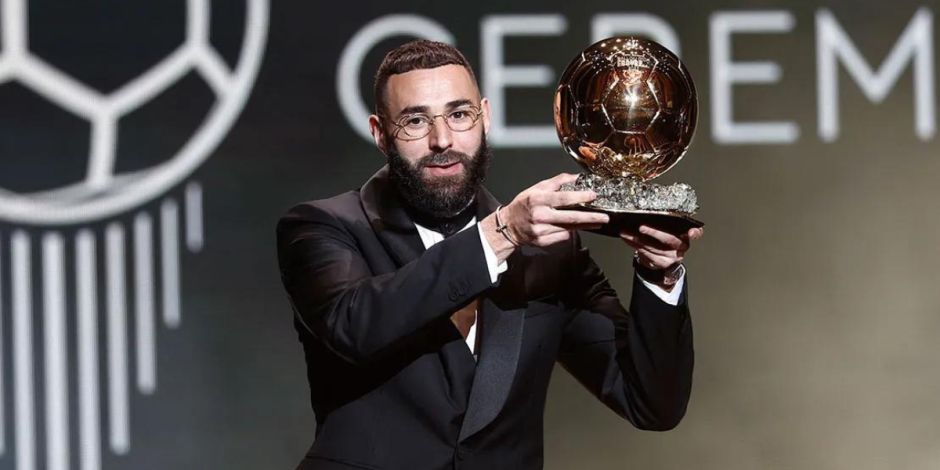 Karim Benzema presume lujoso reloj inspirado en su Balón de Oro