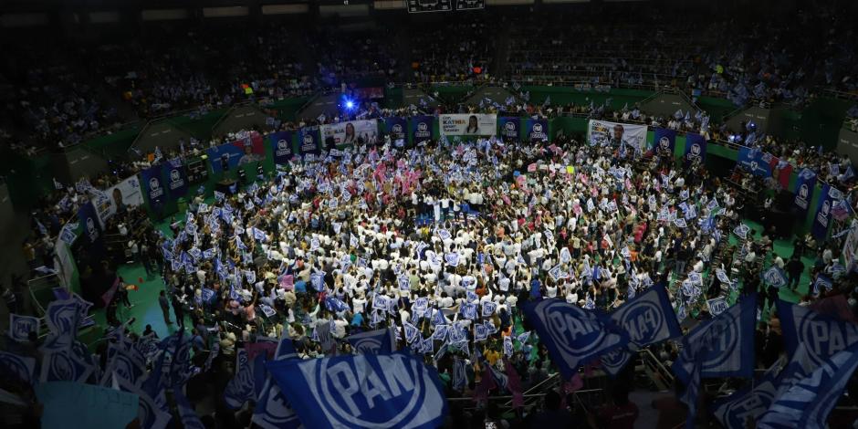 Panistas piden dejar de ser apáticos ante la implementación de una dictadura en México