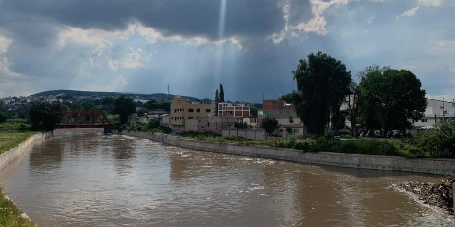 El Río Tula alcanzó ayer un nivel que preocupó a las autoridades municipales.